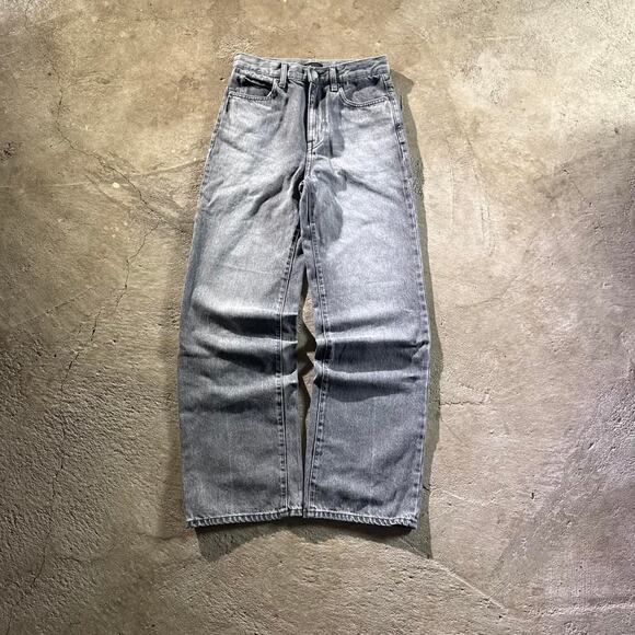 Grey Uniqlo Relaxed Fit Baggy Jeans - Picture 2 of 8